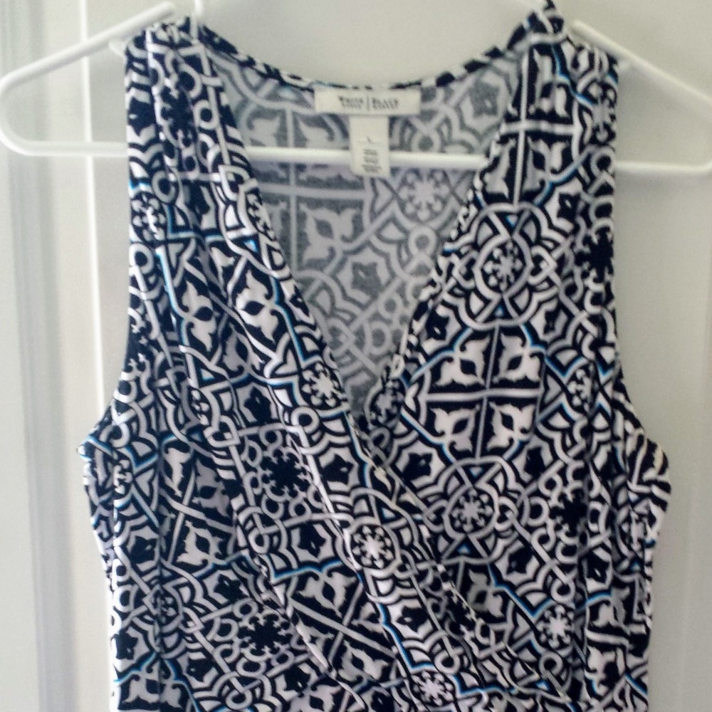 Sleeveless Top with Unique pattern